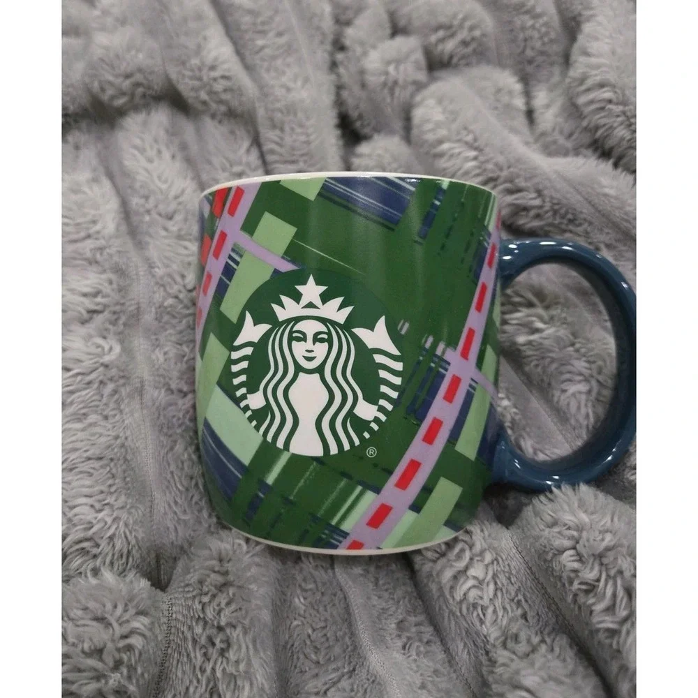 2020 Starbucks Green Coffee Mug Crisscross Lines Blue Handle Starbucks Logo EUC!